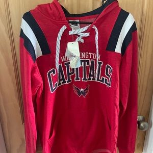 New With Tags, NHL Washington Capitals Men’s Size Small Hoodie